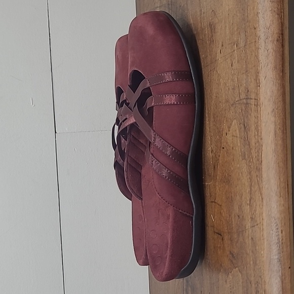 Vionic Sandals Women's sz 9 Claire Purple Suede Leather Slip On Mule Slides - Picture 4 of 11